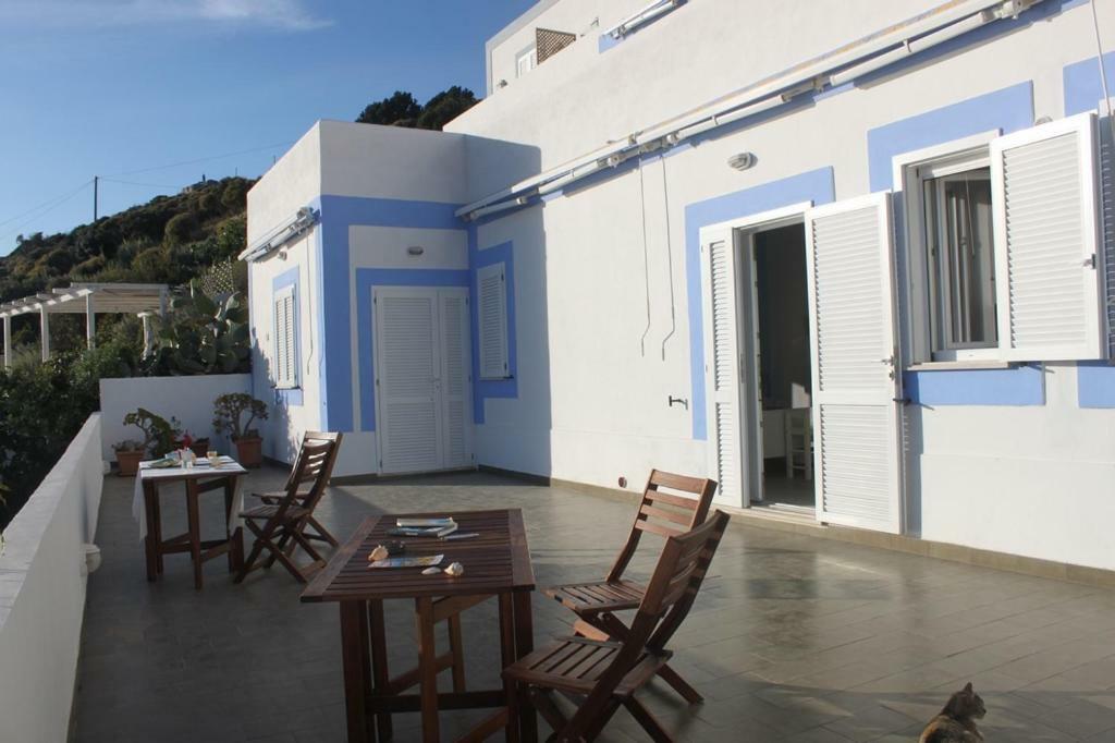 Le Case Dei Pescatori - Residence Il Tramonto Ponza Exterior photo